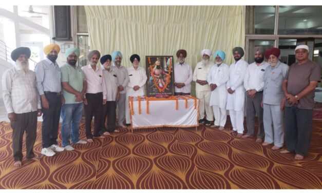 ਮੋਗਾ ‘ਚ ਮਹਾਰਾਜਾ ਜੱਸਾ ਸਿੰਘ ਰਾਮਗੜ੍ਹੀਆ ਦਾ 303ਵਾਂ ਜਨਮ ਦਿਹਾੜਾ ਮਨਾਇਆ